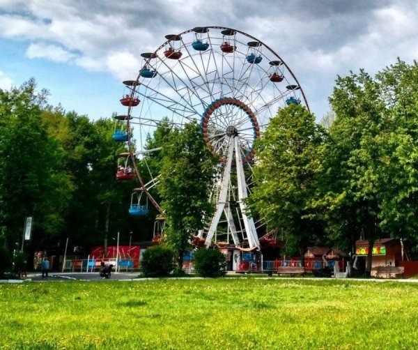 Колесо обозрения Брянск Курган