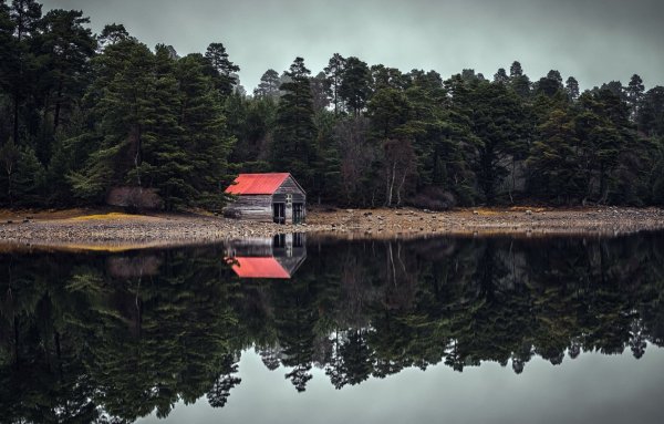 Дом у озера