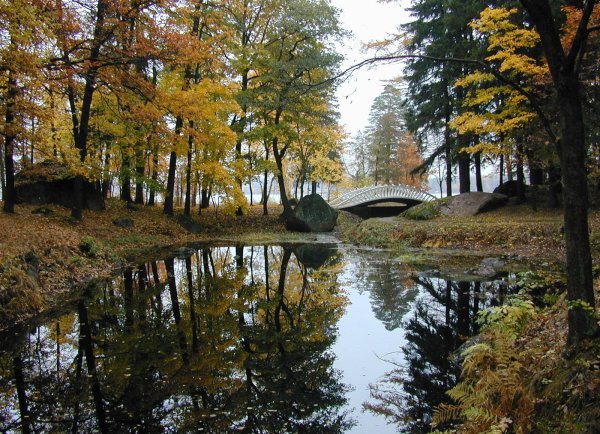 Парк Монрепо в Выборге осенью