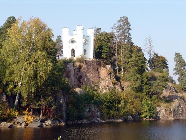 Замок Монрепо в Выборге