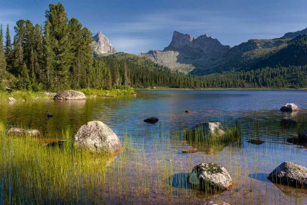 Озеро светлое Ергаки