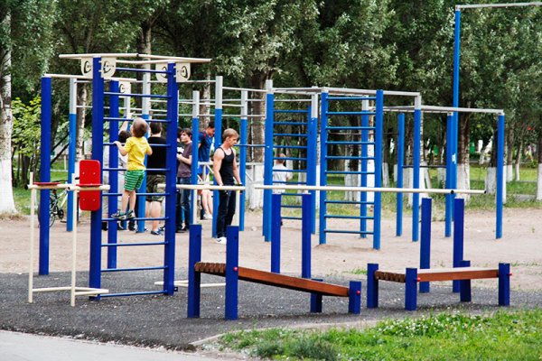 Парк Гагарина спортплощадка Челябинск
