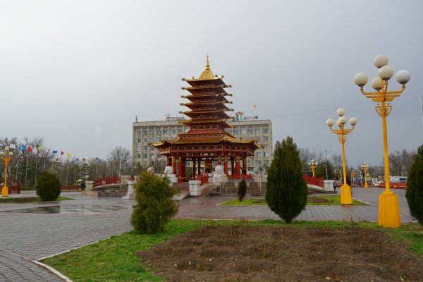 Город Элиста парк Дружба