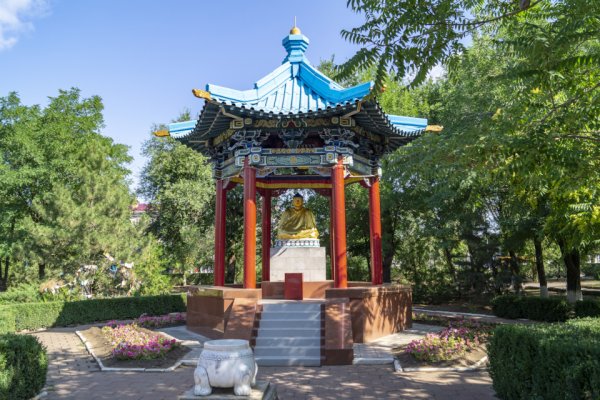 Парк Дружба в Элисте Калмыкия