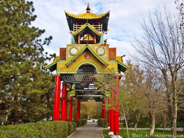 Алтн Босх Элиста