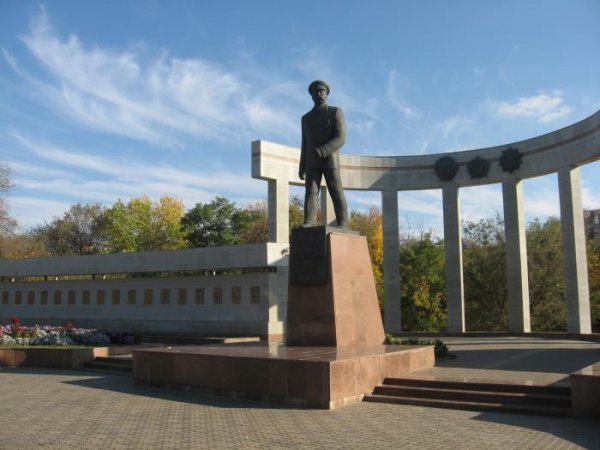 Город Элиста парк Дружба