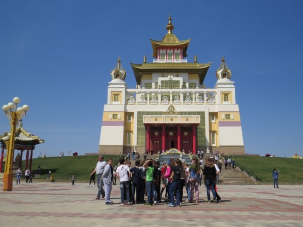 Элиста парк Дружба тюльпаны