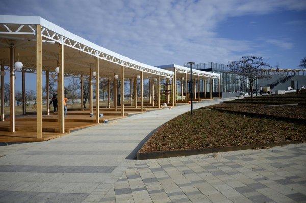 Учкуевский парк в Севастополе