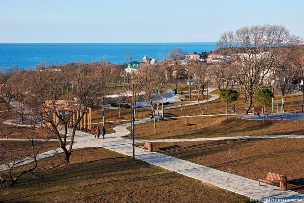 Учкуевский парк в Севастополе