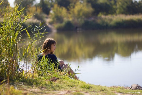 Девушки на озере