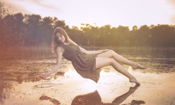 Фотосессия на природе у воды