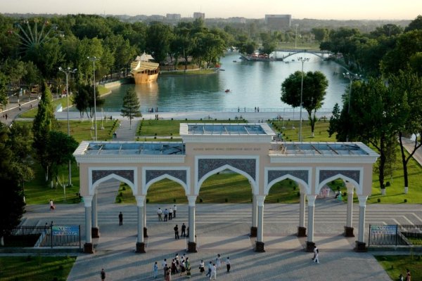 Центральный парк Алишера Навои