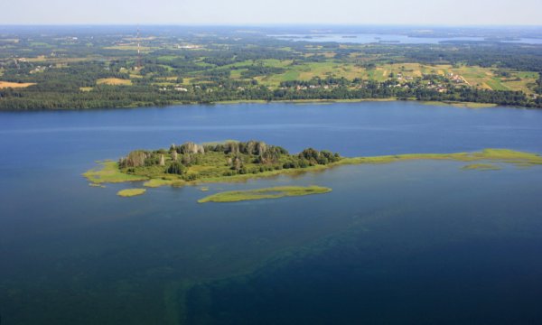 Озеро Мядель