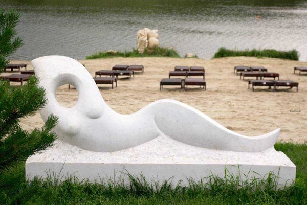 Чистые пруды скульптурный парк