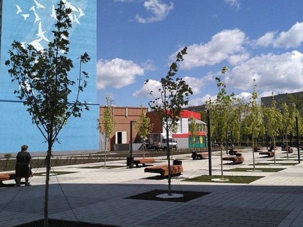 Сквер Магнитогорск Карла Маркса 164