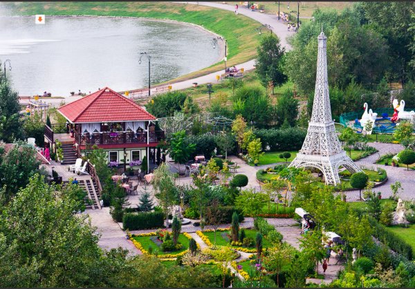 Парк топиарного искусства сады мечты Абакан