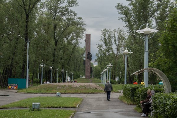 Аллея Черногорский парк Абакана