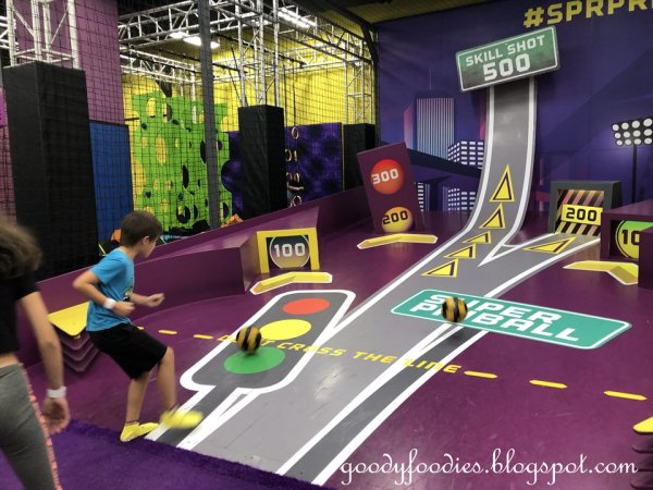 Активити зона для детей