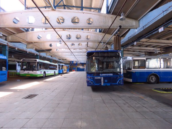 Автобусно троллейбусный парк парк Победы