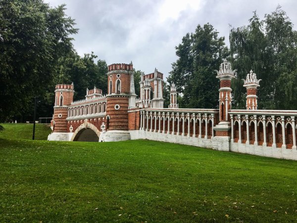Дворцово-парковый ансамбль Царицыно фигурный мост