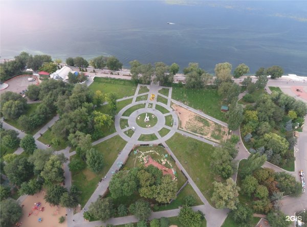 Покровский парк Энгельс