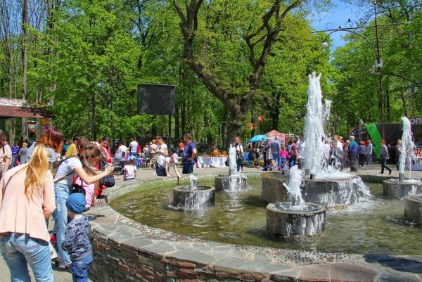 Фонтаны Чистяковская роща Краснодар фонтаны