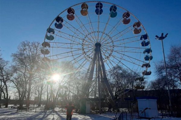 Колесо обозрения Майкоп Горпарк