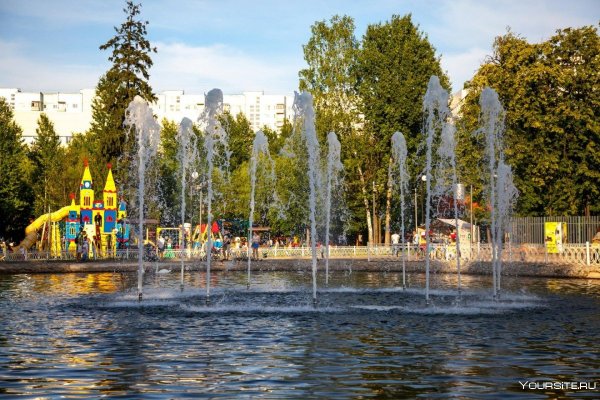 Лианозовский парк фонтан
