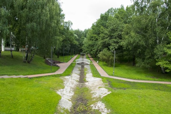 "Площадь Лианозовский парк"