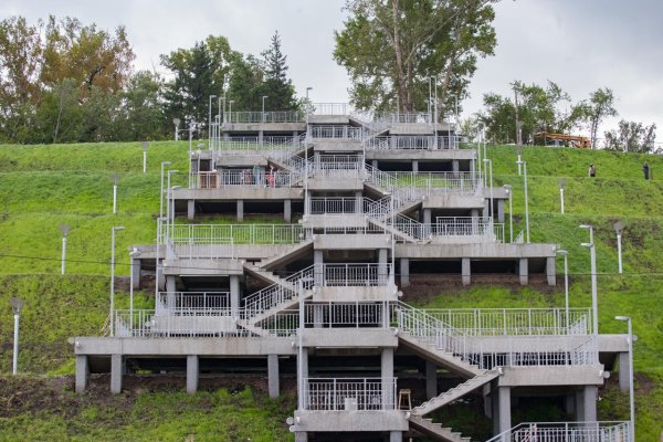 Барнаул лестница в Нагорный парк