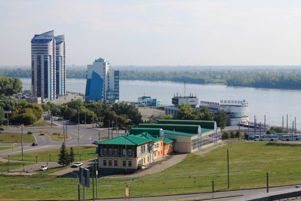 Барнаул Нагорный парк вид на Обь