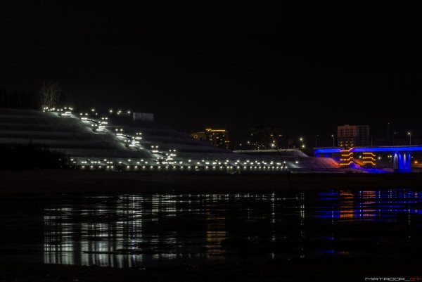 Нагорный парк Барнаул ночью