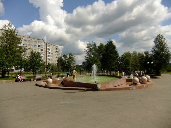 Фонтан Рябиновый сквер Березники