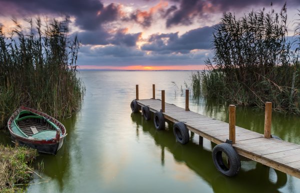 Пирс на реке