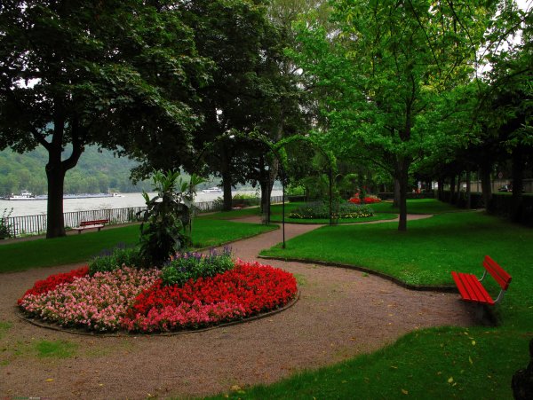 Парки и скверы