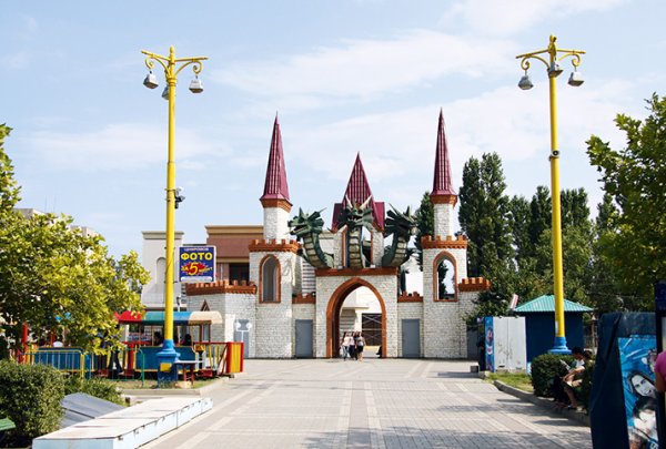 Арка Родопский Махачкала