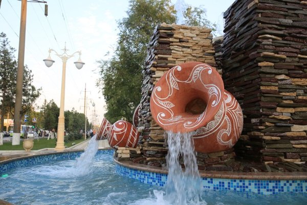 Аллея город Мастеров Махачкала