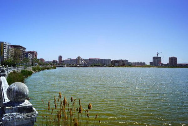 Озеро АК-гель в Махачкале