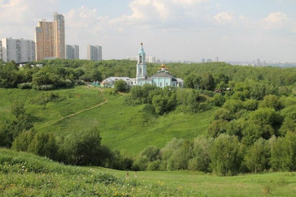 Храм Рождества Пресвятой Богородицы в Крылатском