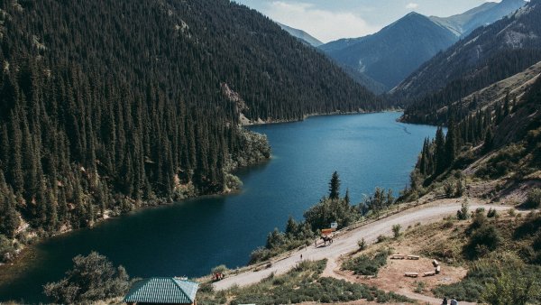 Озеро Кольсай Казахстан