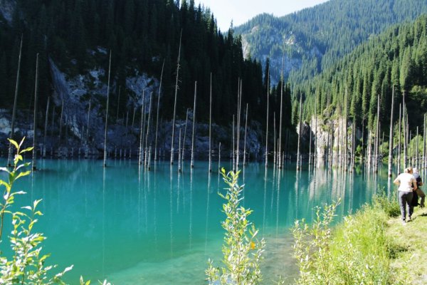 Озеро Кайынды в Алматы