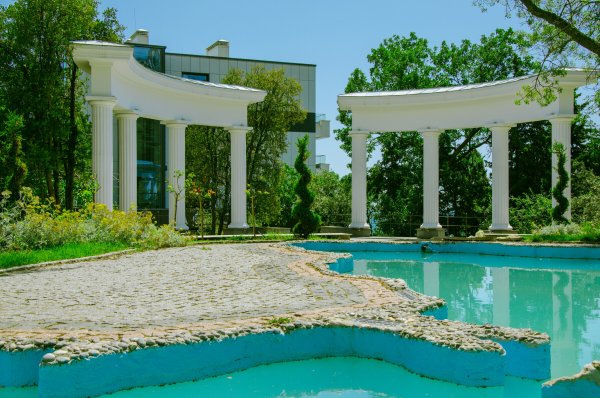 Приморский парк им Гагарина Ялта