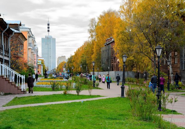 Осень в Петровском парке в Архангельске