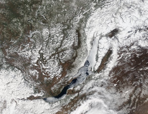 Космоснимок озера Байкал