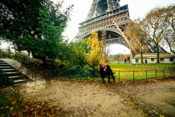 Аллея в Париже