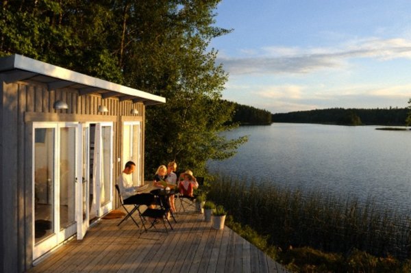 Дача с видом на озеро