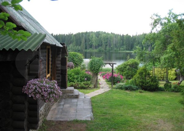 Валдай дом у озера