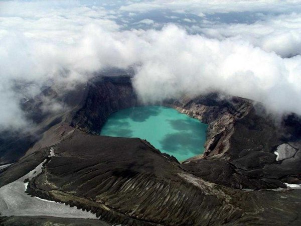 Вулкан малый Семячик Камчатка