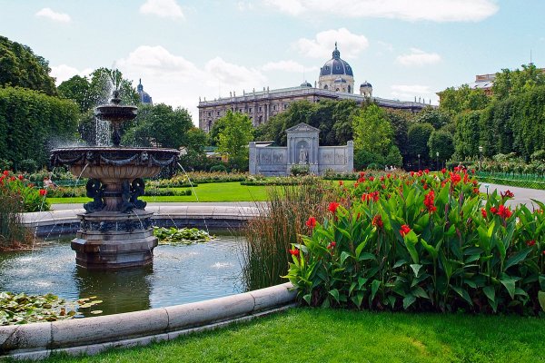 Фольксгартен (Вена, Австрия)