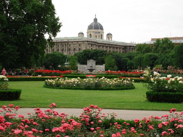 Швейцарский сад (Вена, Австрия)